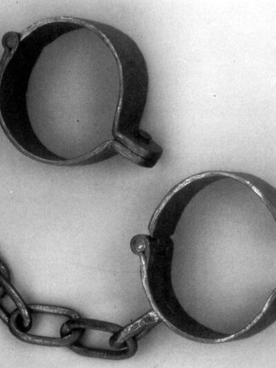 shackles_0.jpeg