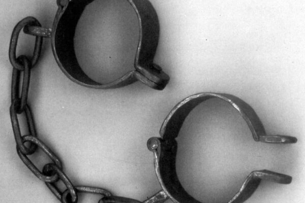 shackles_0.jpeg