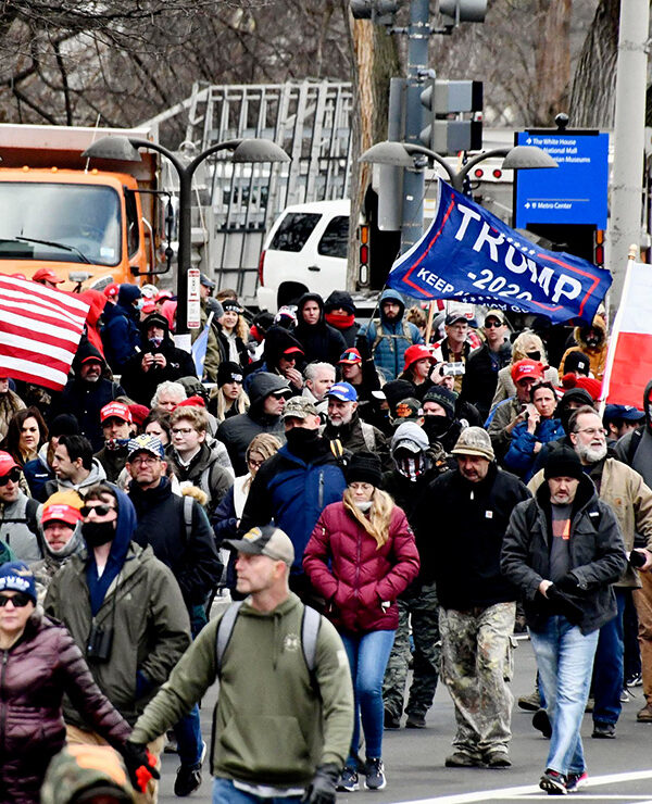 A mob loyal to U.S. President Donald Trump marches toward the U.S. Capitol in Washington on Jan. 6, 2021.