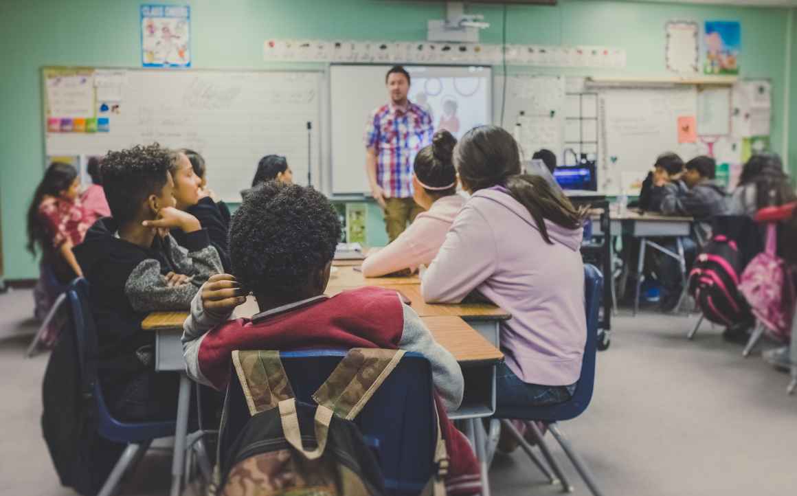 kids_in_classroom